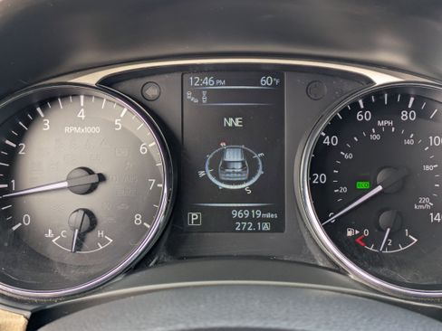 Used 2016 Nissan Rogue SL w/ SL Premium Package image 29