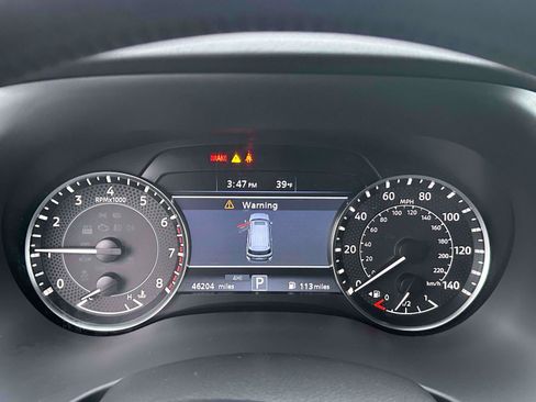 Used 2024 Nissan Armada SV image 25