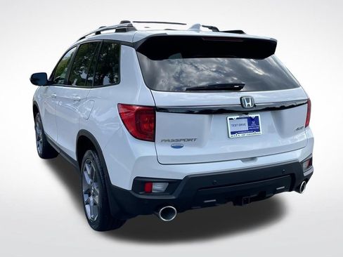 Used 2025 Honda Passport EX-L image 4
