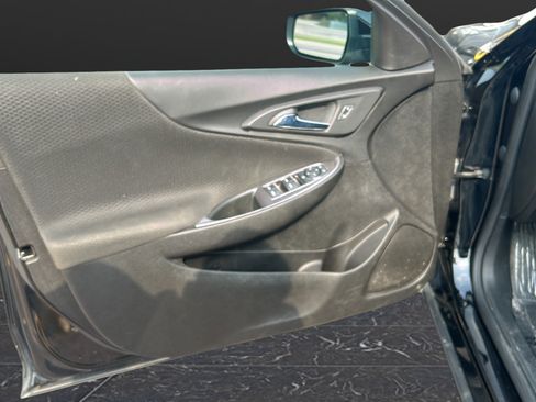 Used 2023 Chevrolet Malibu LT FWD image 16