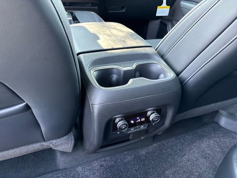New 2026 Buick Enclave Avenir w/ Super Cruise Package FWD image 44