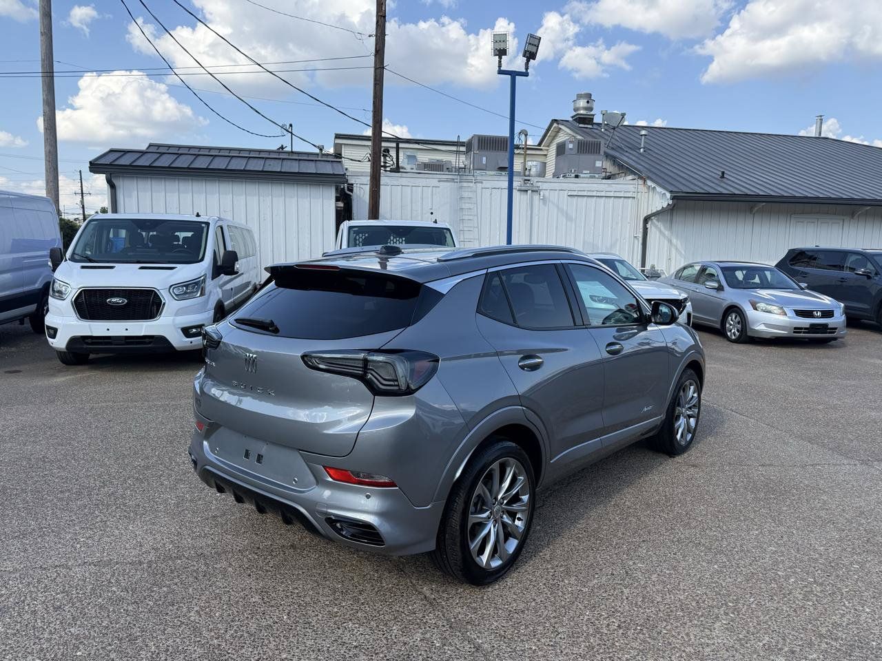 Used 2025 Buick Encore GX Avenir w/ Avenir Convenience Package FWD image 5