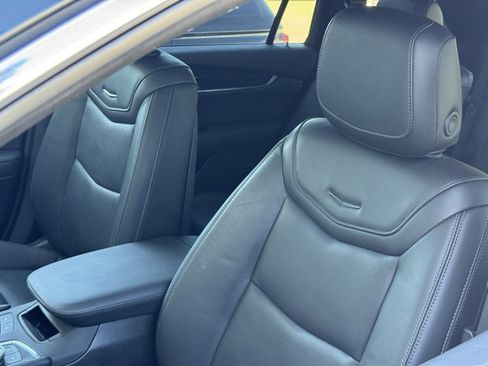 Used 2025 Cadillac XT6 Premium Luxury image 20