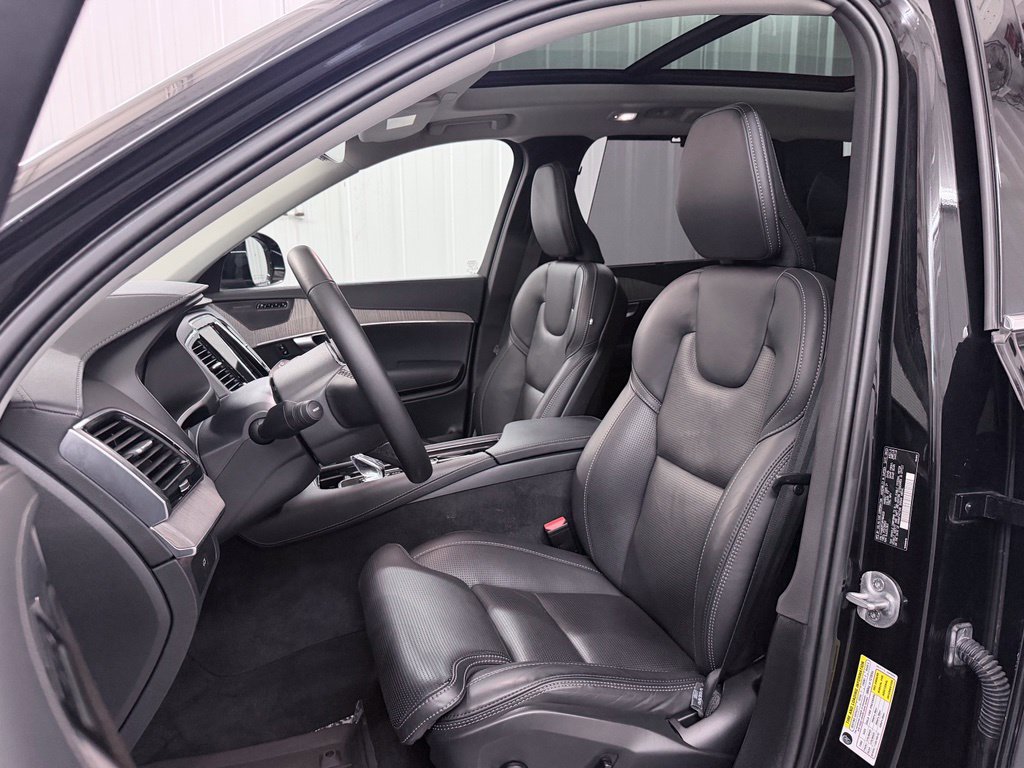 Used 2024 Volvo XC90 B6 Ultimate w/ Protection Package Premier AWD/4WD image 11