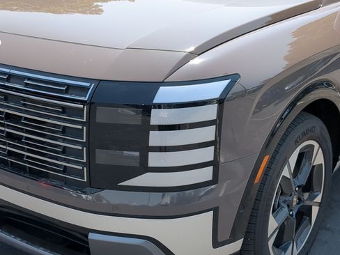 Certified 2026 Hyundai Palisade Limited AWD/4WD image 12