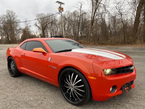 Used 2011 Chevrolet Camaro LT w/ RS Package image 3