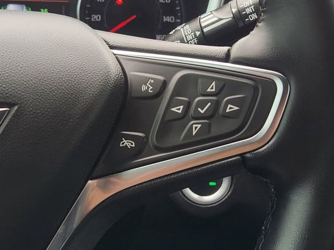 Used 2024 Chevrolet Equinox LT FWD image 33