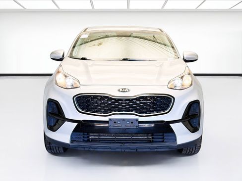 Used 2021 Kia Sportage LX image 2