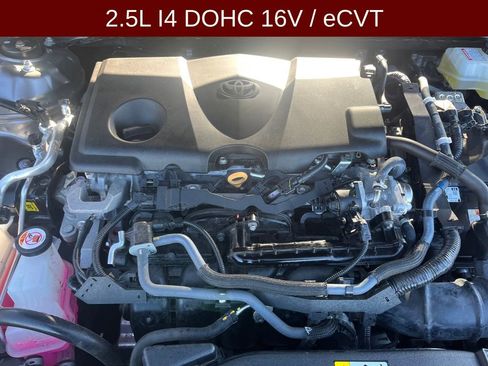 Used 2023 Toyota Camry XLE image 3