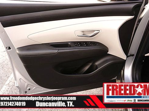 Used 2025 Hyundai Tucson SEL image 36