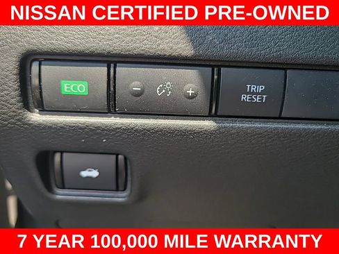 Used 2024 Nissan Sentra SR w/ SR Premium Package FWD image 12