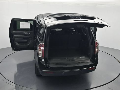 Used 2022 Chevrolet Suburban RST w/ Luxury Package RWD image 50