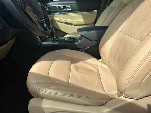 Used 2017 Ford Explorer Limited w/ Equipment Group 301A image 10