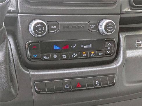 Used 2025 RAM ProMaster 2500 w/ Convenience Group FWD image 30
