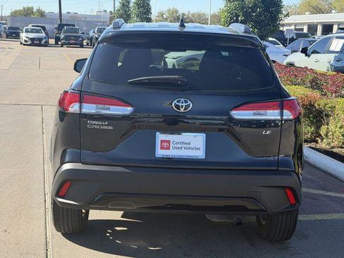 Certified 2025 Toyota Corolla Cross LE image 6