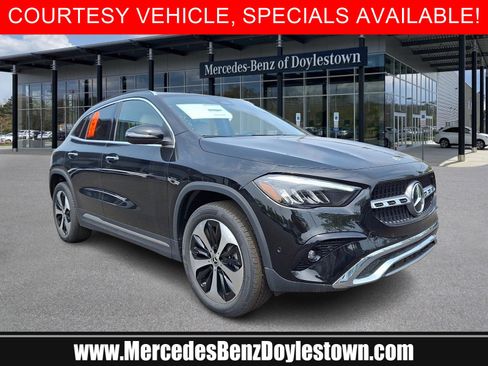 New 2025 Mercedes-Benz GLA 250 4MATIC image 1