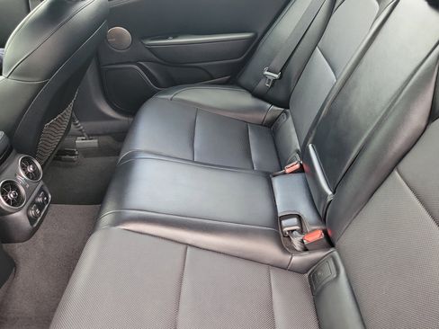 Used 2022 Kia Stinger GT-Line w/ Sun & Sound Package RWD image 12