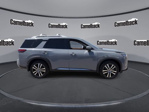 Used 2024 Nissan Pathfinder Platinum w/ Cargo Package FWD image 8