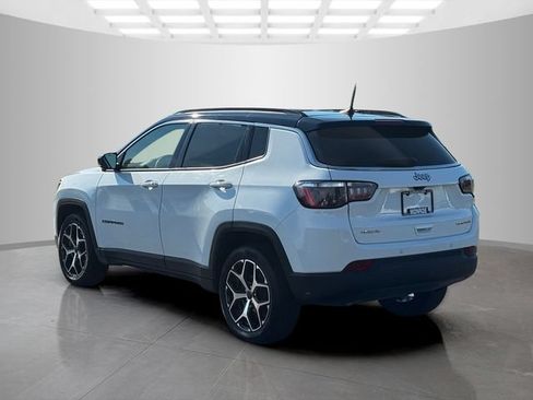 Certified 2025 Jeep Compass Limited AWD/4WD image 5