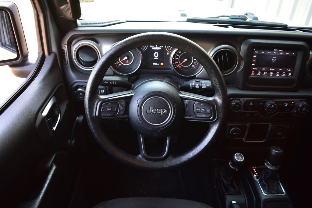 Used 2022 Jeep Wrangler Sport AWD/4WD image 37