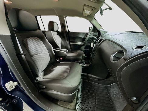 Used 2010 Chevrolet HHR LT image 25