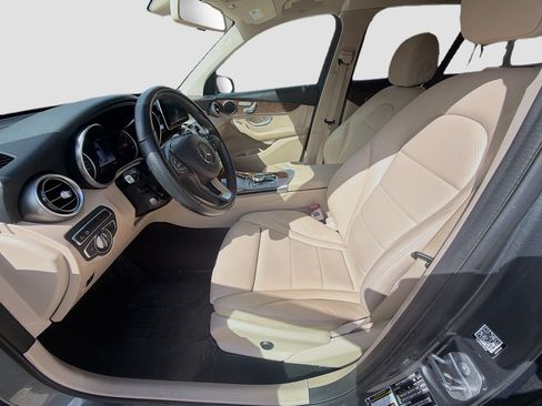 Used 2019 Mercedes-Benz GLC 300 image 16