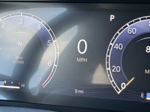 New 2025 Jeep Grand Cherokee Laredo X image 10