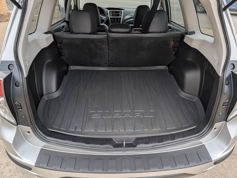 Used 2011 Subaru Forester 2.5X Touring w/ Rugged Pkg 1F AWD/4WD image 12