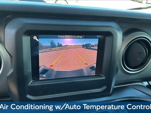 Used 2020 Jeep Gladiator Sport w/ Quick Order Package 24S image 18