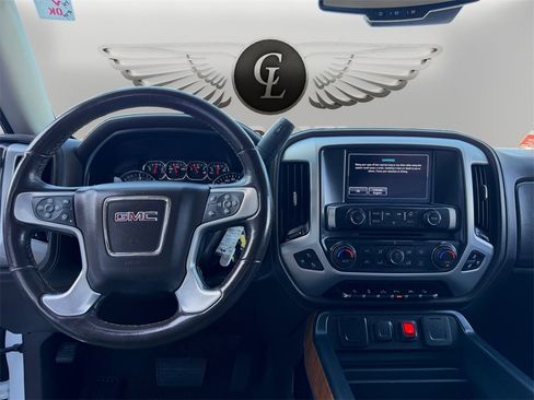 Used 2018 GMC Sierra 1500 SLT image 9