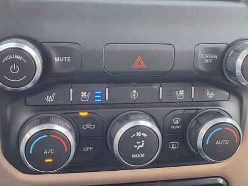 Used 2022 RAM 1500 Laramie RWD image 12