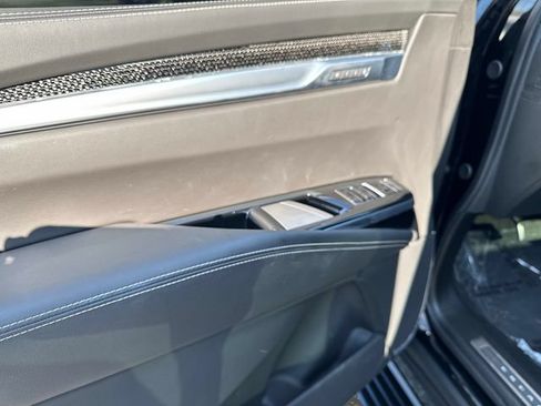 Certified 2025 Cadillac Escalade V w/ LPO, ONYX Package AWD/4WD image 19