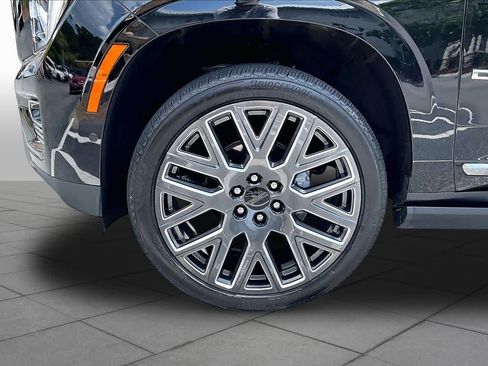 Used 2026 GMC Yukon XL Denali Ultimate AWD/4WD image 11