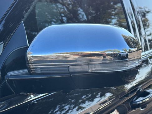 Used 2022 Lincoln Navigator L Black Label AWD/4WD image 7