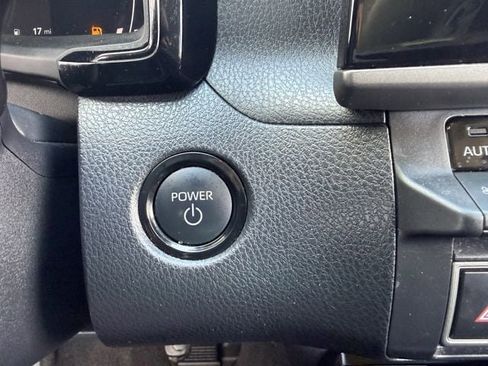 Used 2025 Toyota Camry LE image 24