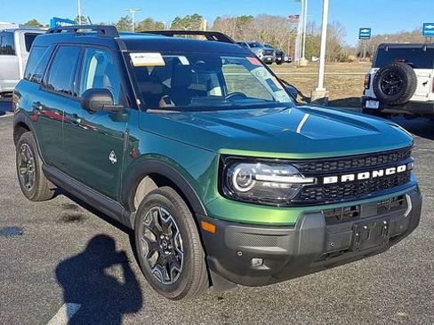 Certified 2025 Ford Bronco Sport Outer Banks w/ Outer Banks Tech Package+ image 2