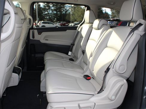 Certified 2025 Honda Odyssey Touring image 21