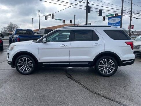 Used 2019 Ford Explorer Platinum AWD/4WD image 2