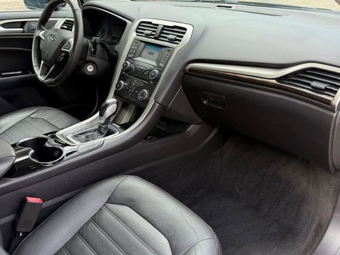 Used 2014 Ford Fusion SE w/ Equipment Group 202A image 21