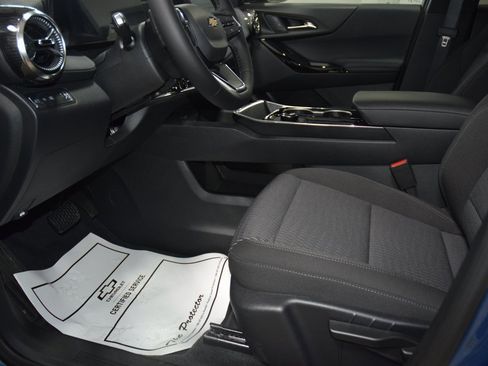 New 2026 Chevrolet Equinox LT image 36