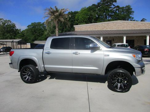 Used 2010 Toyota Tundra Limited image 20