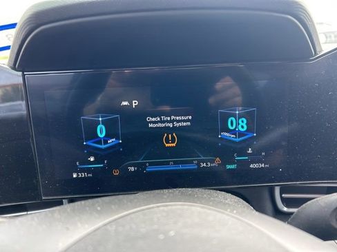 Used 2023 Hyundai Elantra SEL w/ Convenience Package FWD image 9