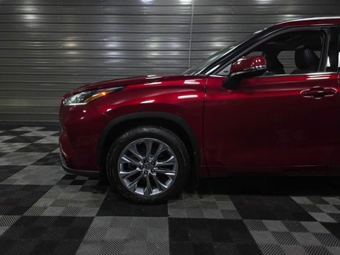 Used 2020 Toyota Highlander Limited image 41