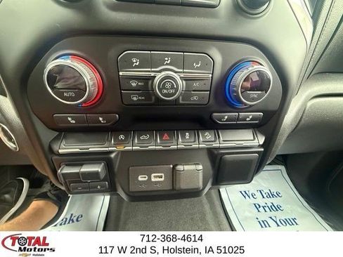Used 2021 Chevrolet Silverado 1500 LT w/ Z71 Off-Road Package AWD/4WD image 22