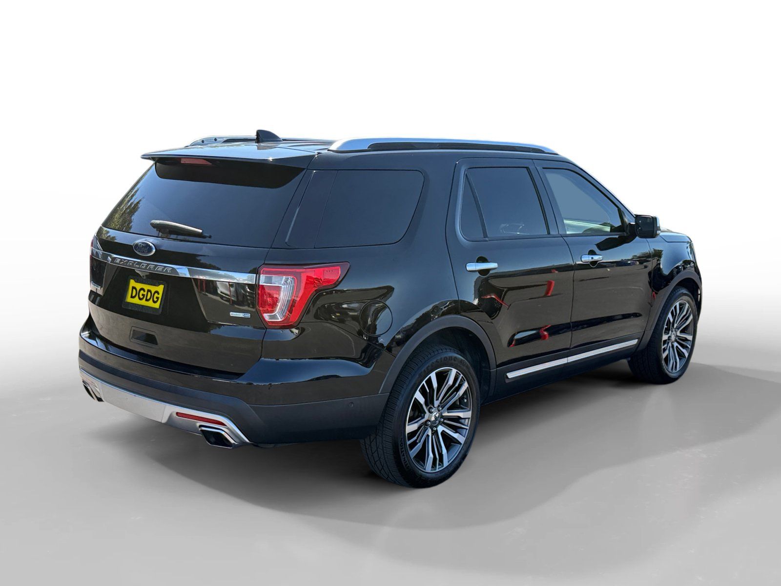 Used 2016 Ford Explorer Platinum AWD/4WD image 5