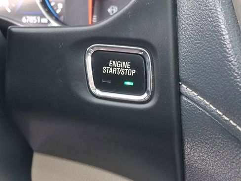 Used 2022 GMC Acadia Denali w/ Denali Ultimate Package image 29