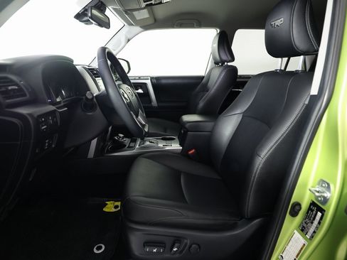 Used 2023 Toyota 4Runner TRD Sport image 14