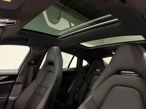 Used 2023 Porsche Panamera 4 Platinum Edition AWD/4WD image 19