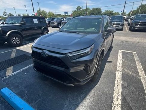 Used 2022 Toyota RAV4 SE AWD/4WD image 1