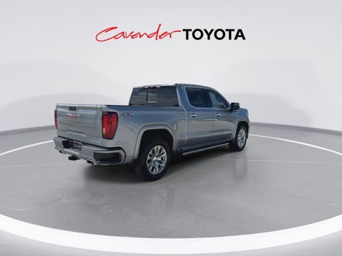 Used 2024 GMC Sierra 1500 Denali w/ Technology Package AWD/4WD image 8